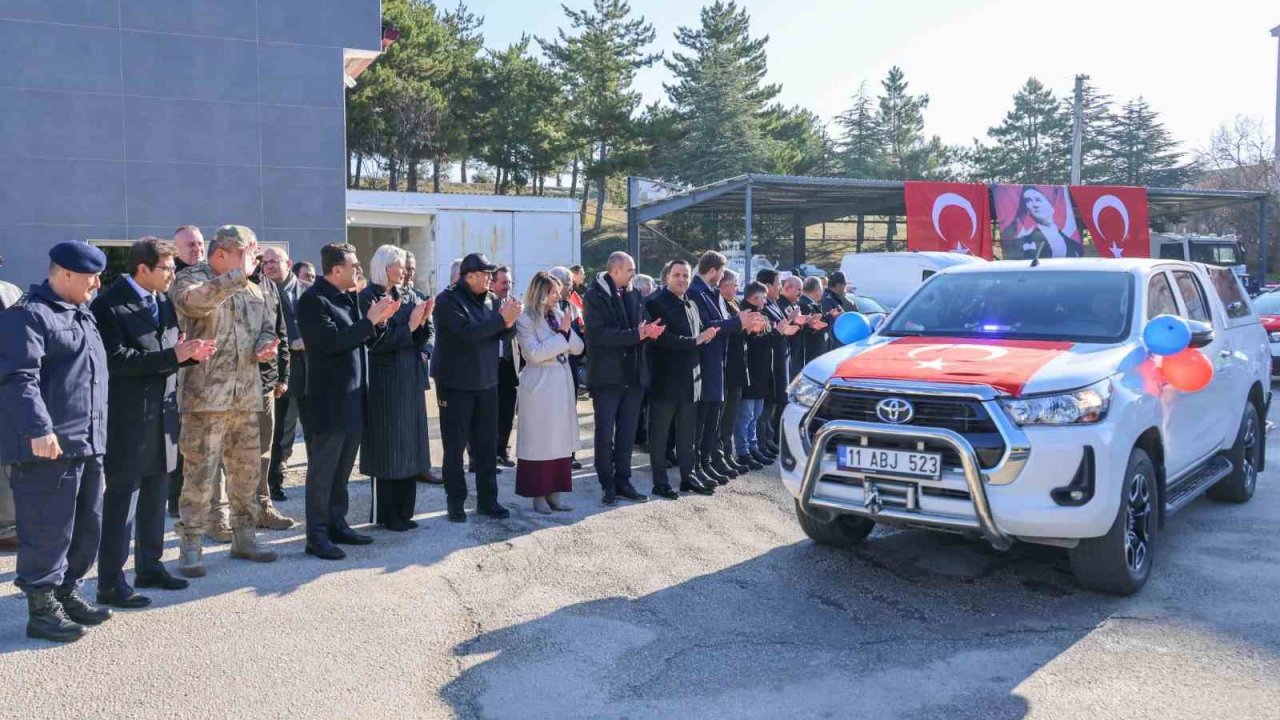 Bilecik’te emniyet ve jandarma teşkilatlarına 20 yeni araç