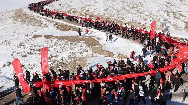 Kars'tan Sarıkamış şehitleri yürüyüşü için kalkacak servis saatleri beli oldu