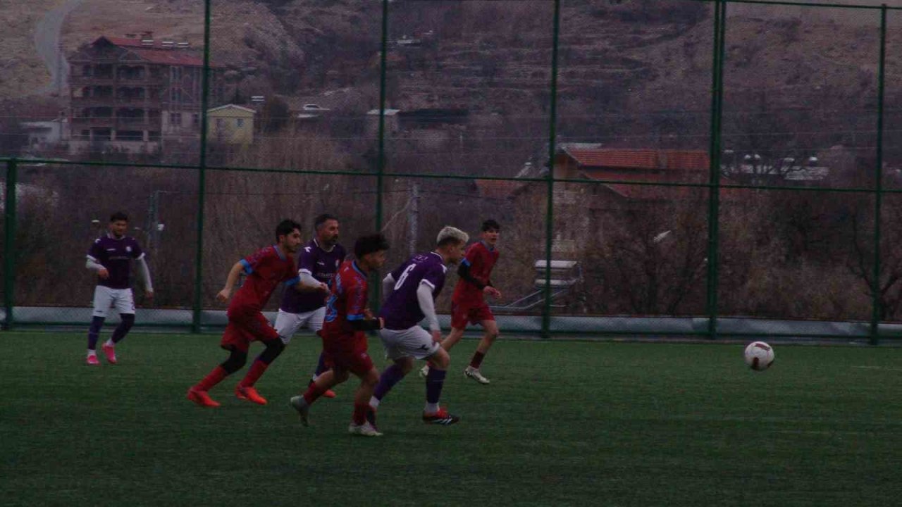 Kayseri Şeker Süper Amatör Küme: Kayseri Döğerspor: 3 - 1966 Turanspor: 1