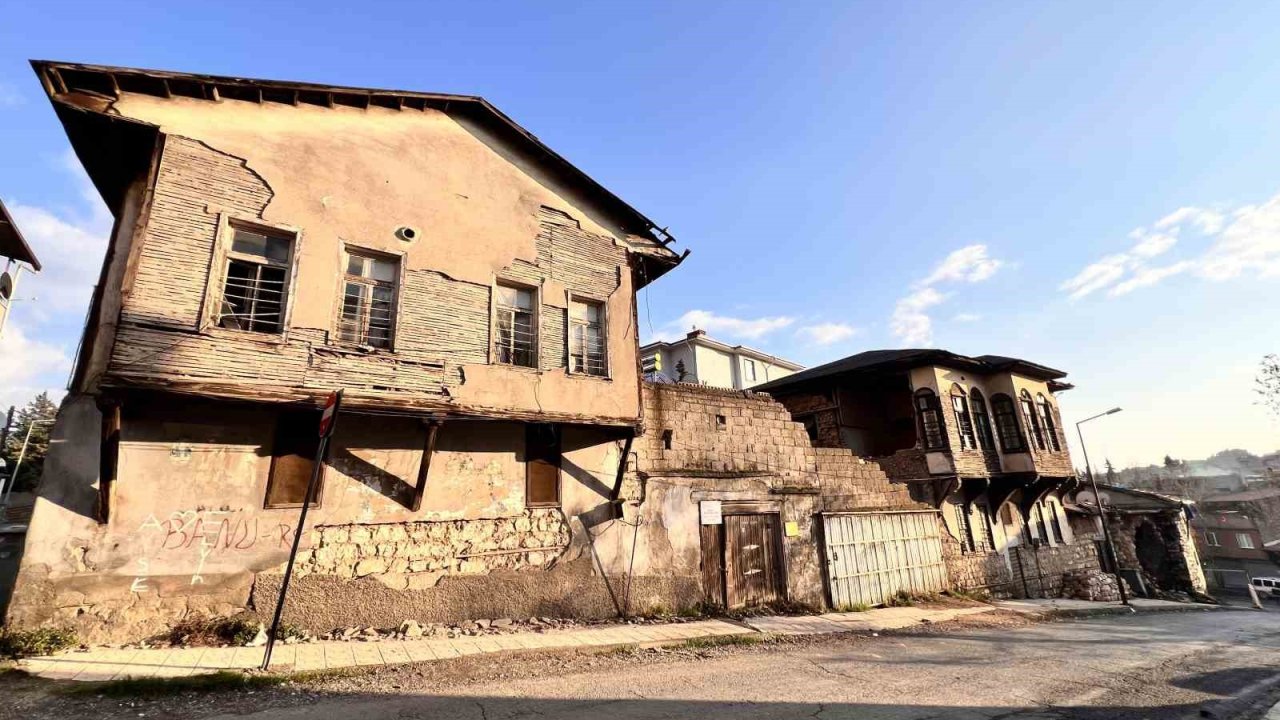 Kahramanmaraş’taki tarihi evler restorasyon bekliyor