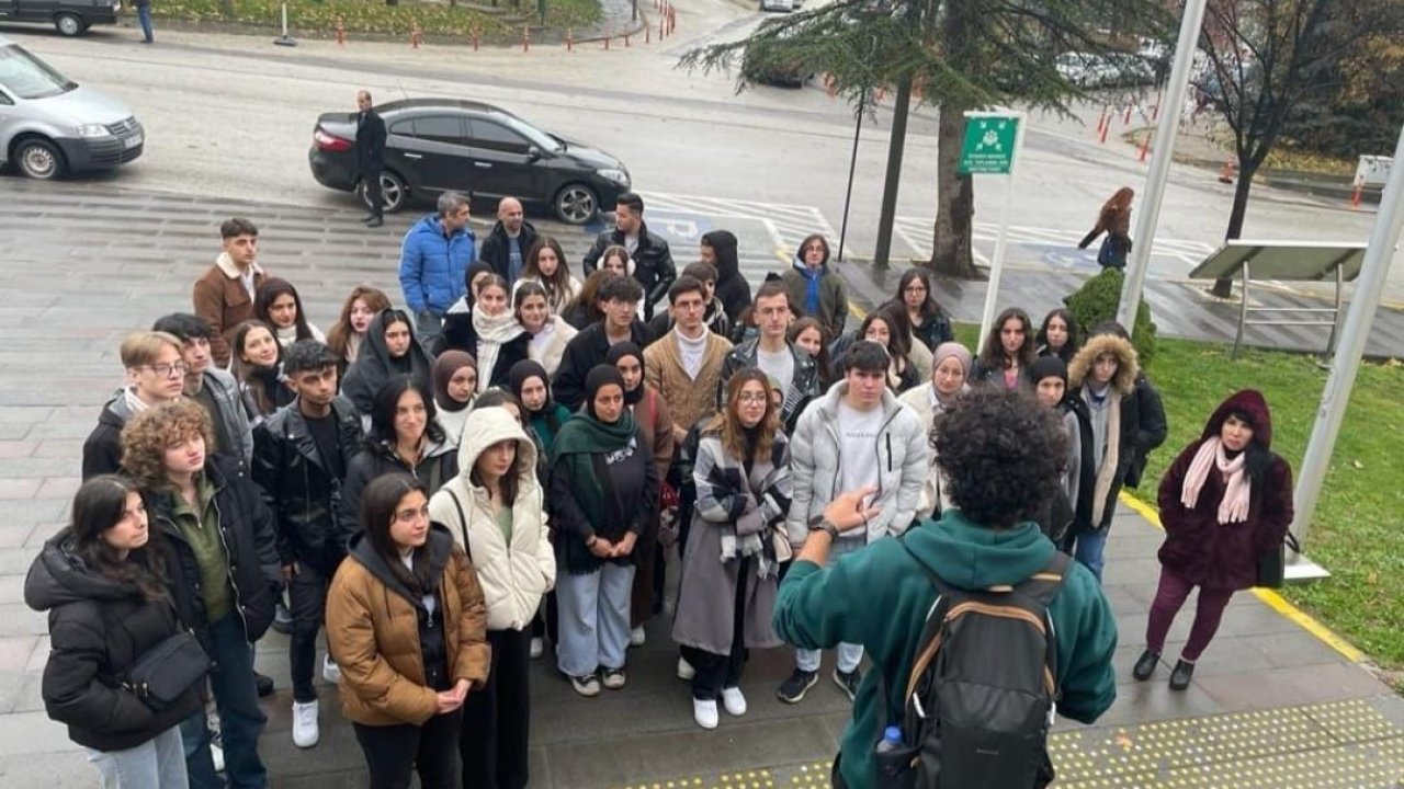 25 bin ziyaretçi Eskişehir’e Anadolu Üniversitesi için geliyor