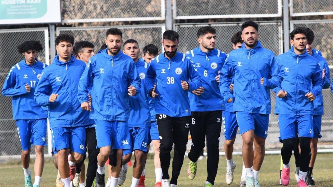 Erciyes 38 FK’da ayrılık var