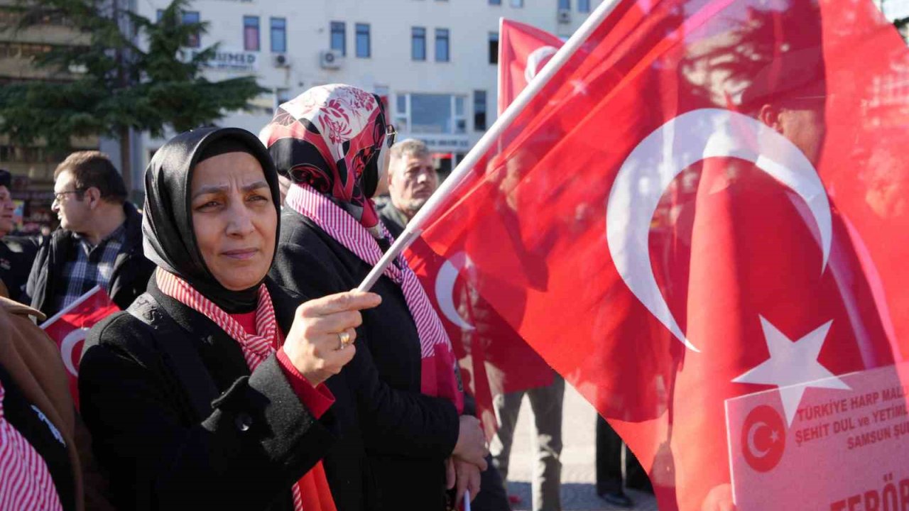 Şehit eşi: "Şehit aileleri ve gazilerin en büyük arzusu terörün bitmesidir"