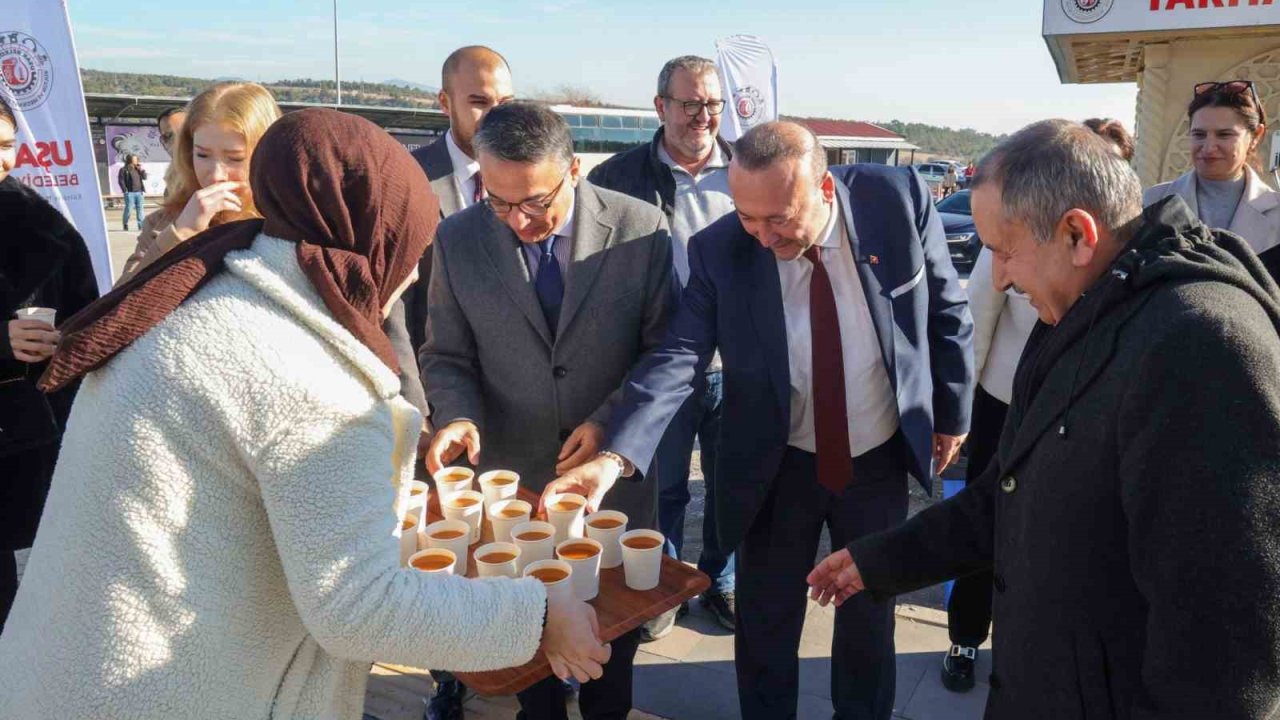 Başkan Yalım’dan öğrencilere çorba ikramı