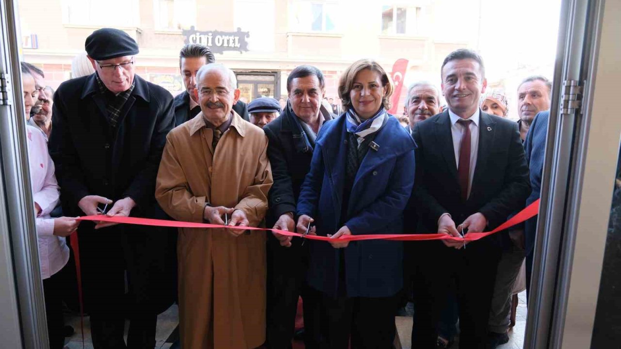 Çeşm-i Cihan Yöresel Lezzetler Lokantası yoğun katılım ile açıldı