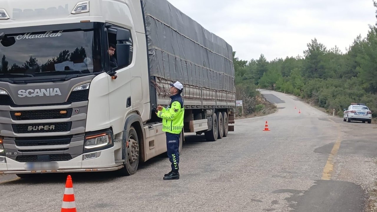 Karacasu’da ağır tonajlı araçlar denetlendi