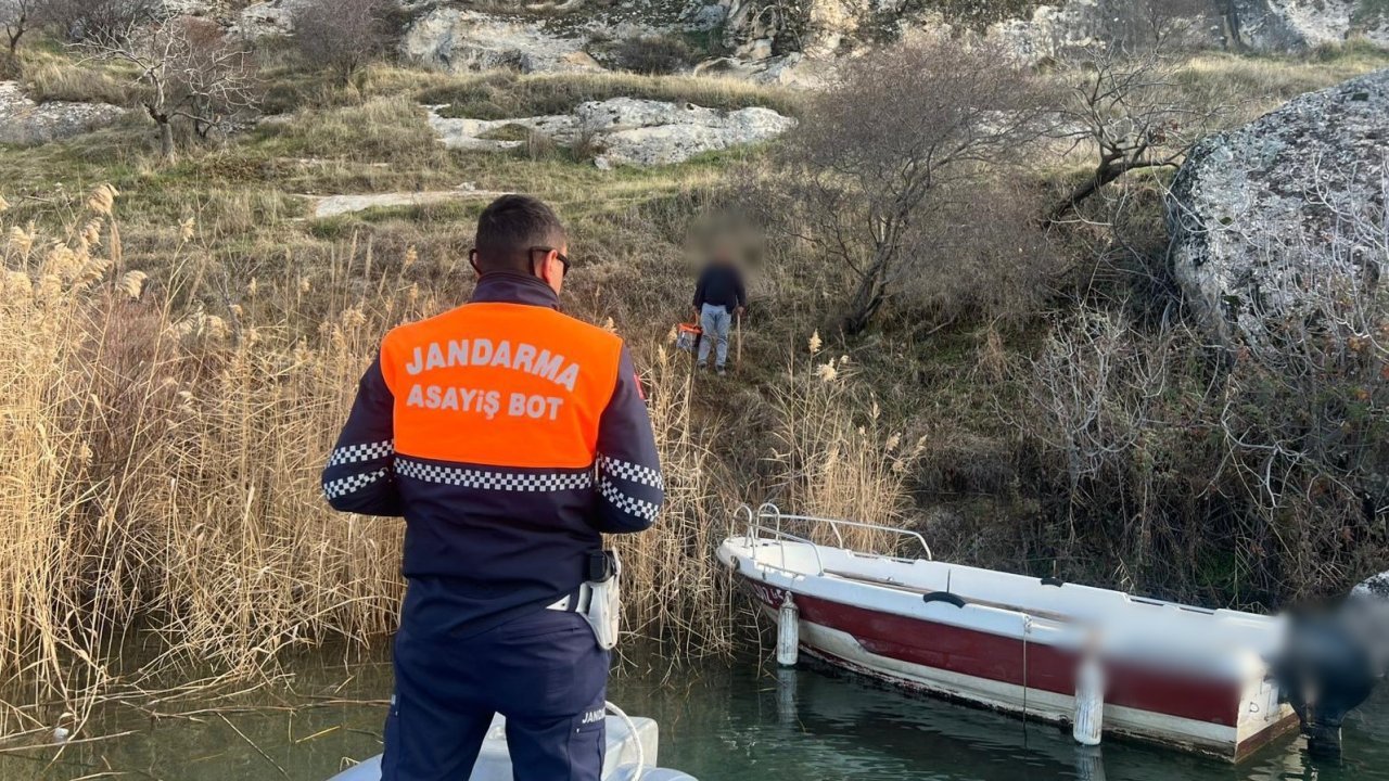 Ağ ile avlanma yasağına uymayan şahsı jandarma yakaladı