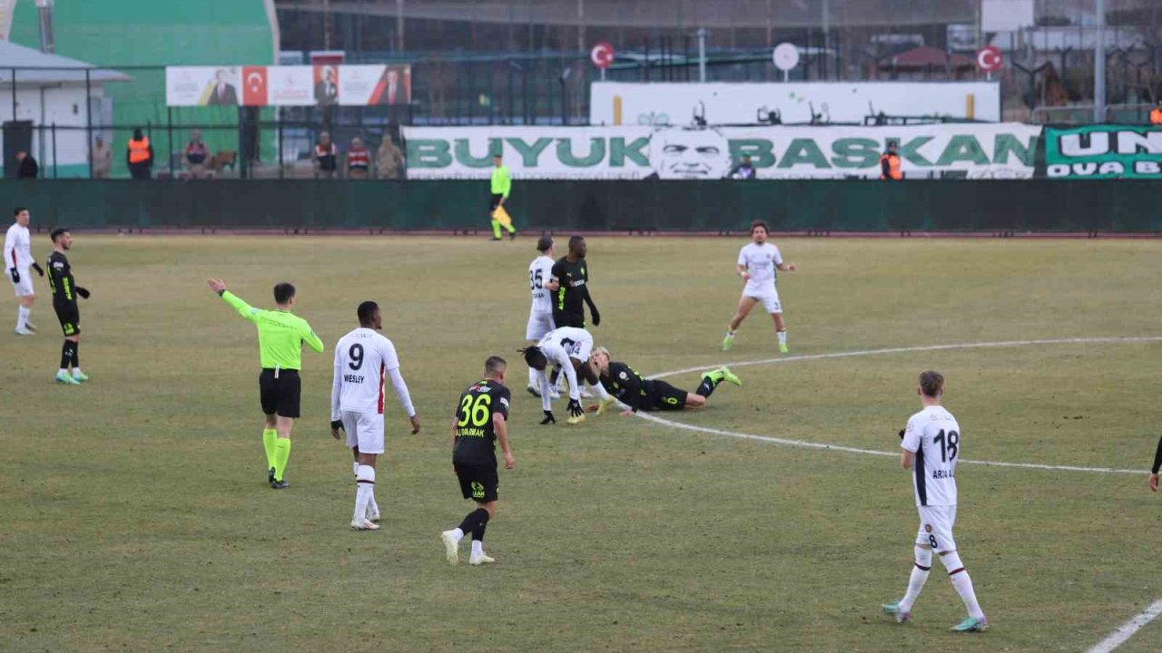 Trendyol 1. Lig: Iğdır FK: 0 - Fatih Karagümrük: 1