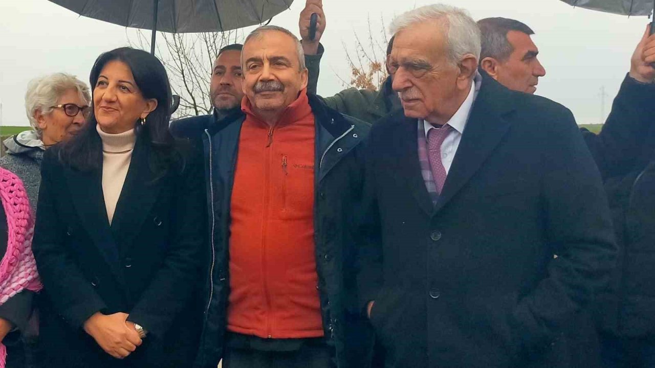 DEM Parti heyeti: "Kürt’ün Türk’e ihtiyacı var, Türk’ün Kürt’e ihtiyacı var"