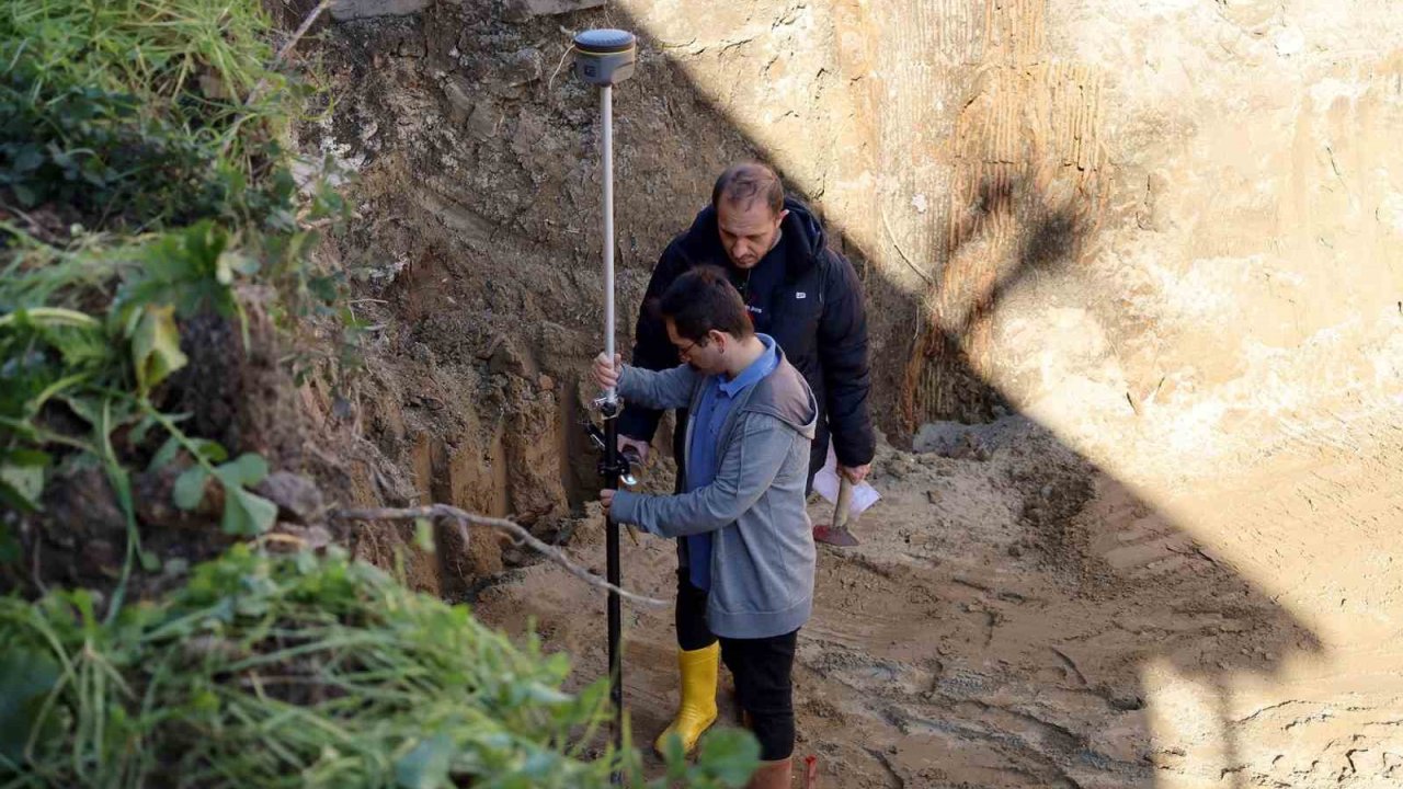 103 yıllık tarihi konak ihtişamlı günlerine dönüyor: İlk kazma vuruldu