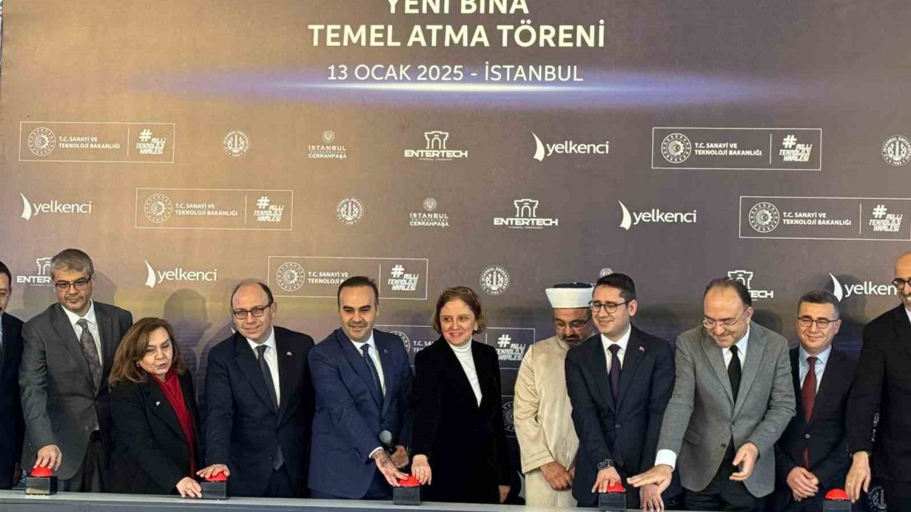 Sanayi ve Teknoloji Bakanı Kacır, Entertech İstanbul Teknokent ‘yeni bina temel atma törenine katıldı