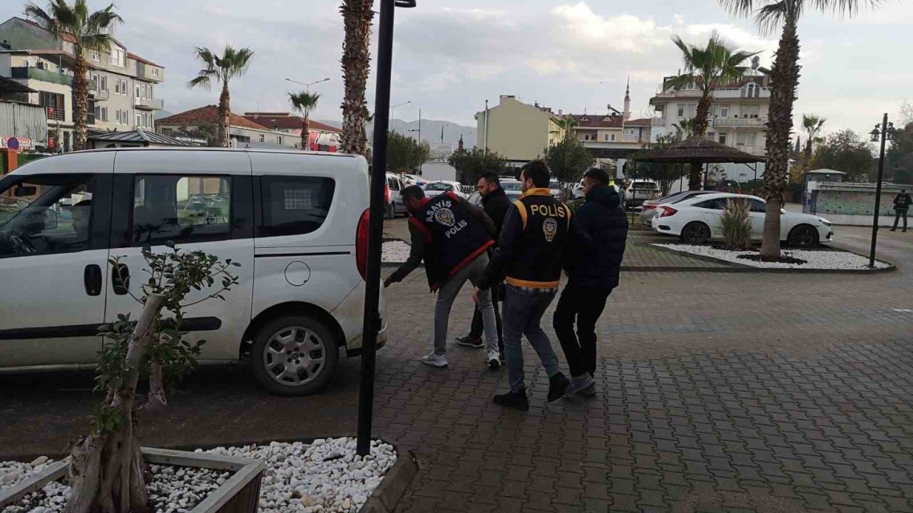 Fethiye’de yağma olayına karışan 2 kişi tutuklandı