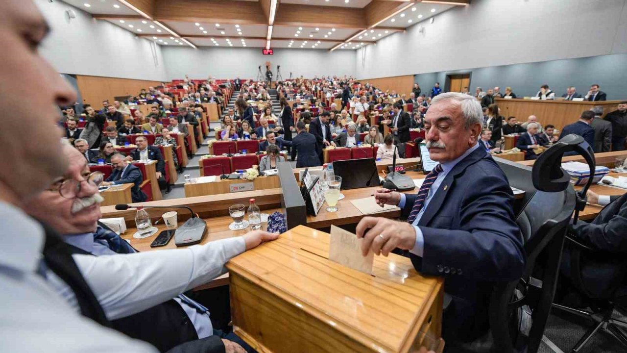 Kentsel dönüşümde hak sahipleri için 12 bin TL’lik kira önergesi