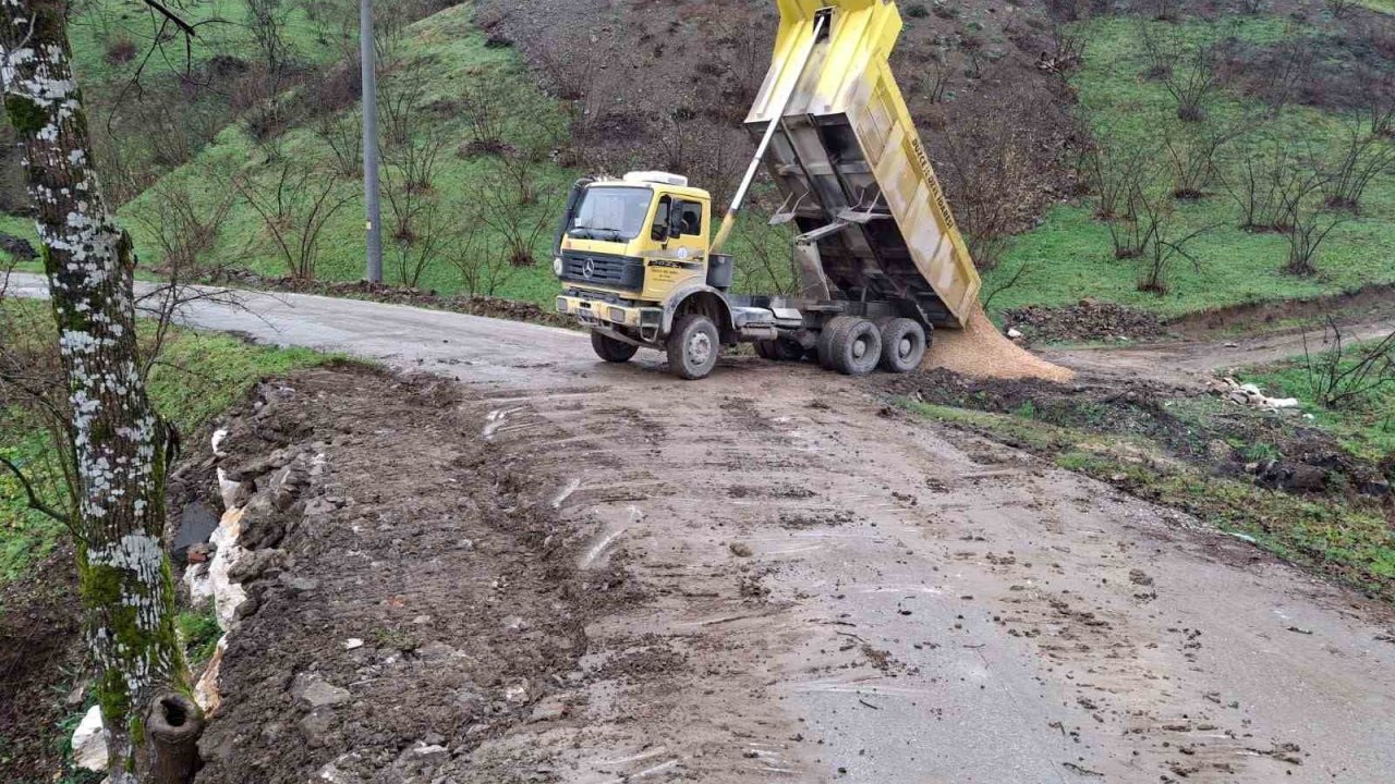 Heyelan bölgesinde anında çalışma