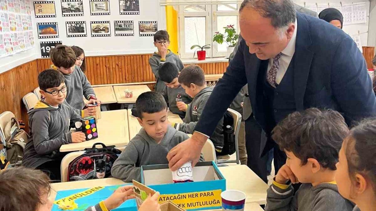 Sinop İstiklal İlkokulunda “Gönülden Gönül’e Kumbarası” projesi