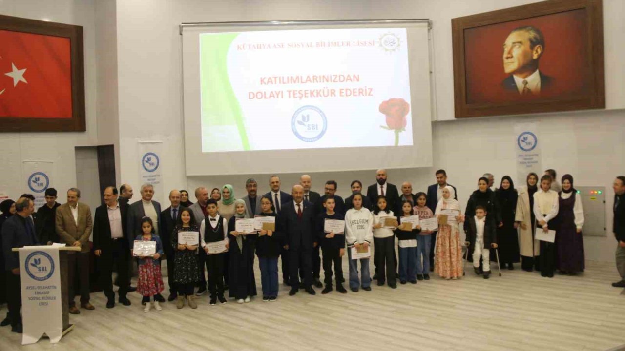 Kütahya’da ortaokullar arası sözlü anlatım yarışmasının finali ve ödül töreni