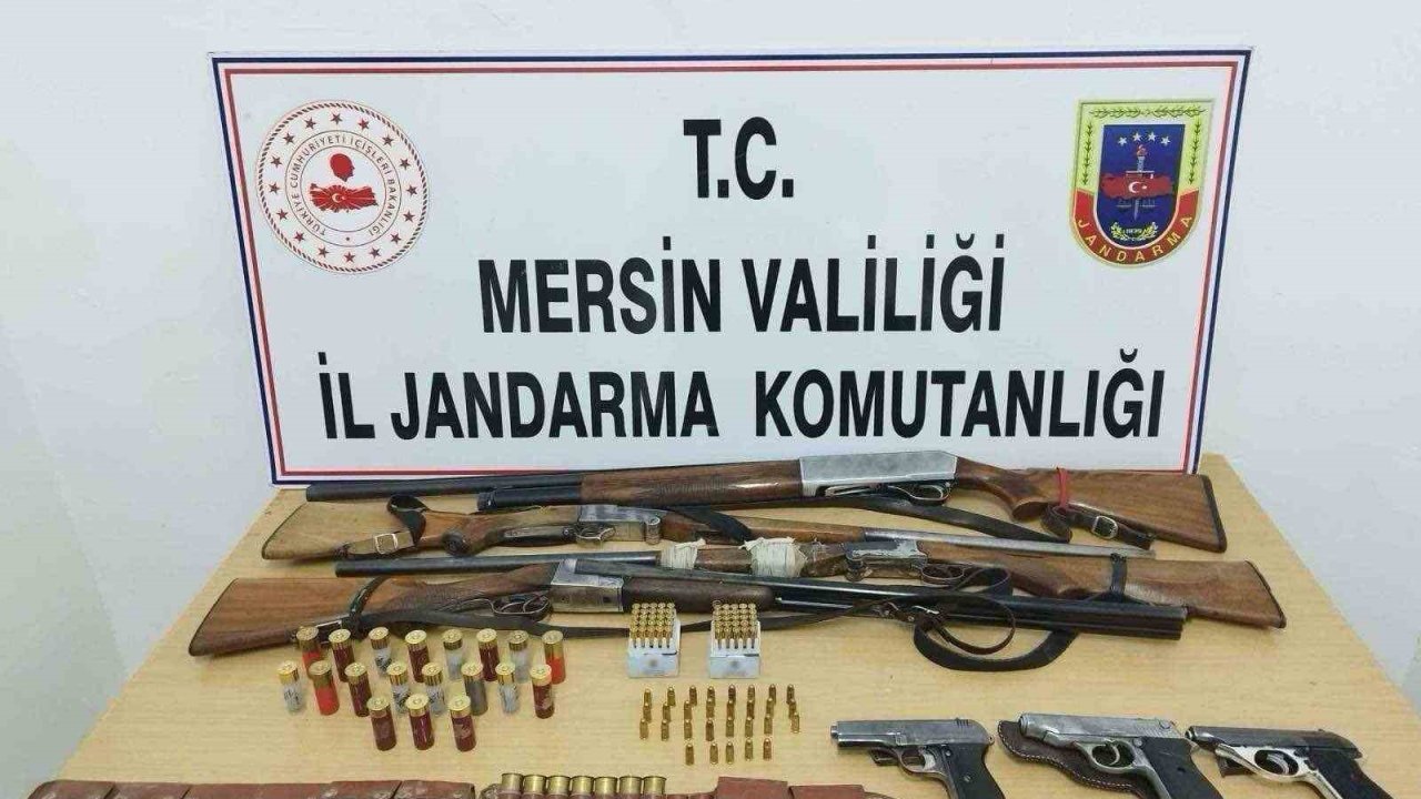 Mersin’de 3’ü tabanca 7 silah ele geçirildi