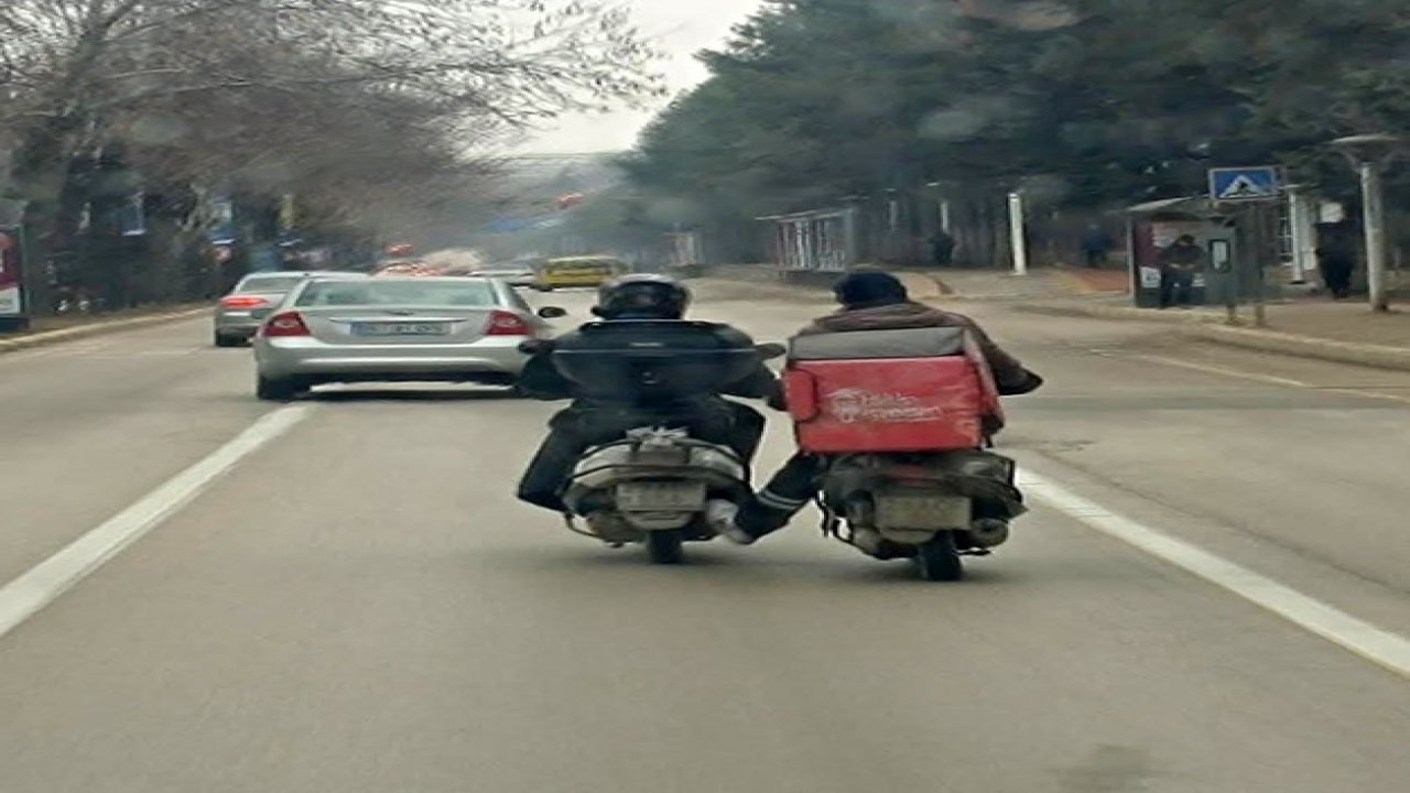 Elazığ’da motokuryenin tehlikeli yolculuğu