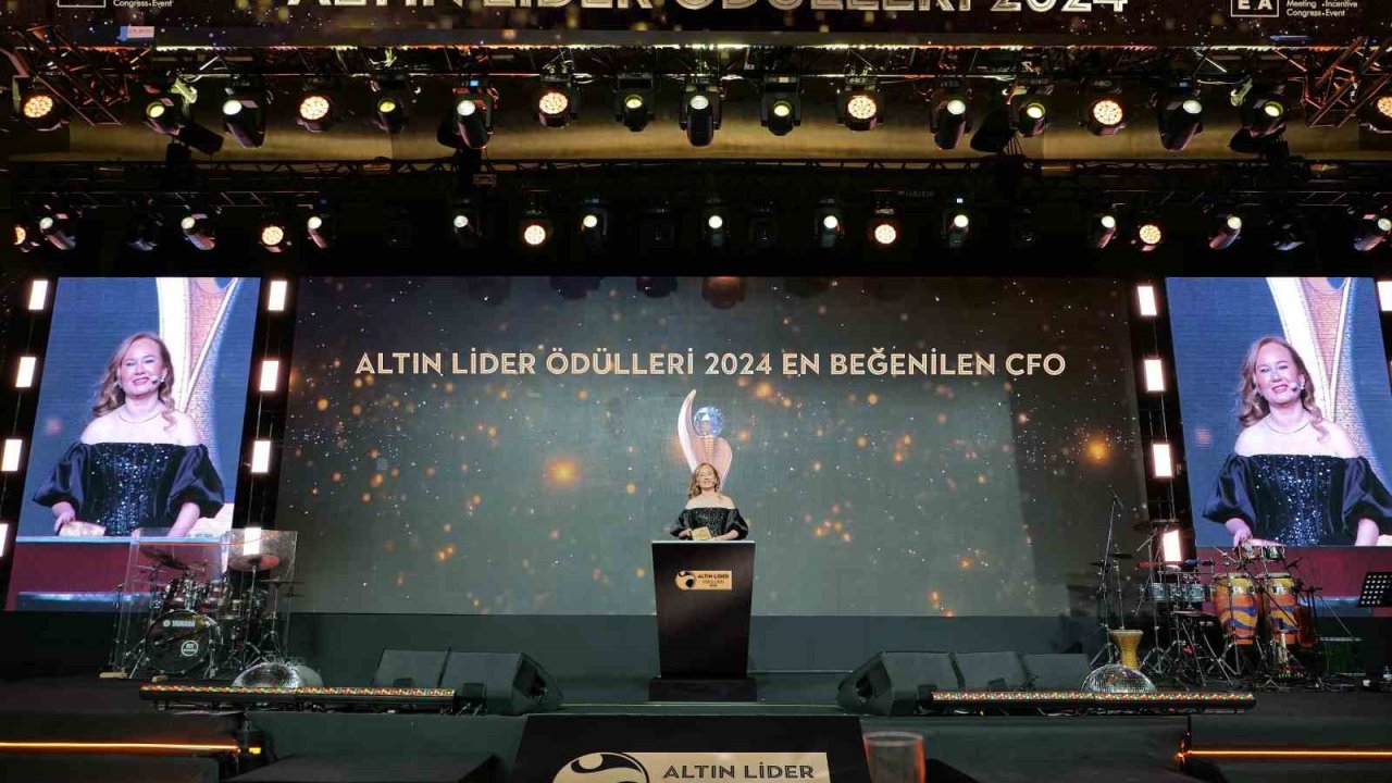 Altın Liderler Ödül Töreni’nde ‘Türkiye’nin En Beğenilen Finans Liderleri’ ödüllerini aldı