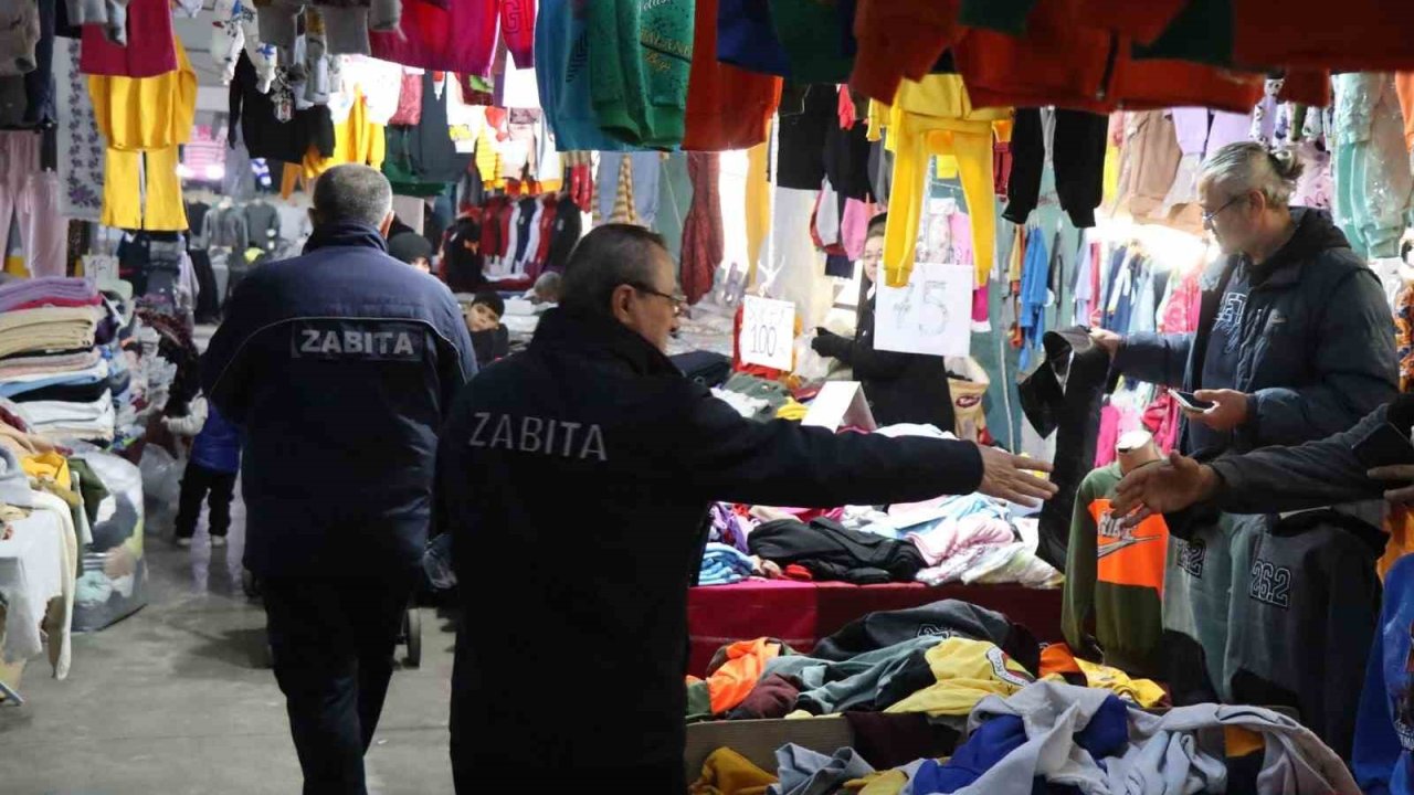 Nazilli zabıtasından Perşembe pazarında örnek davranış