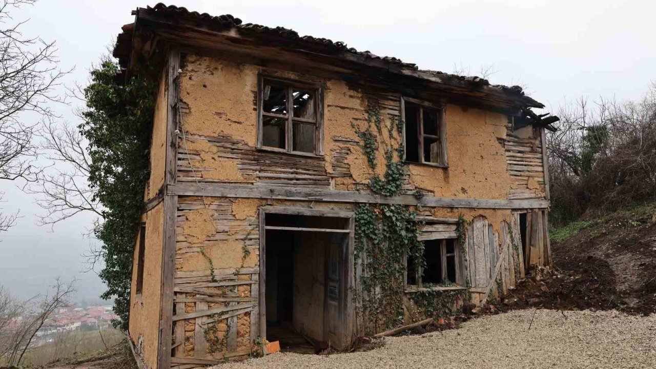 Akyazı’daki tarihi cami restore edilecek