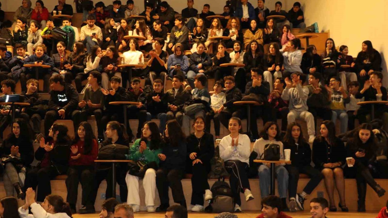 Diyarbakır’da LGS öğrencilerine motivasyon ve eğitim semineri