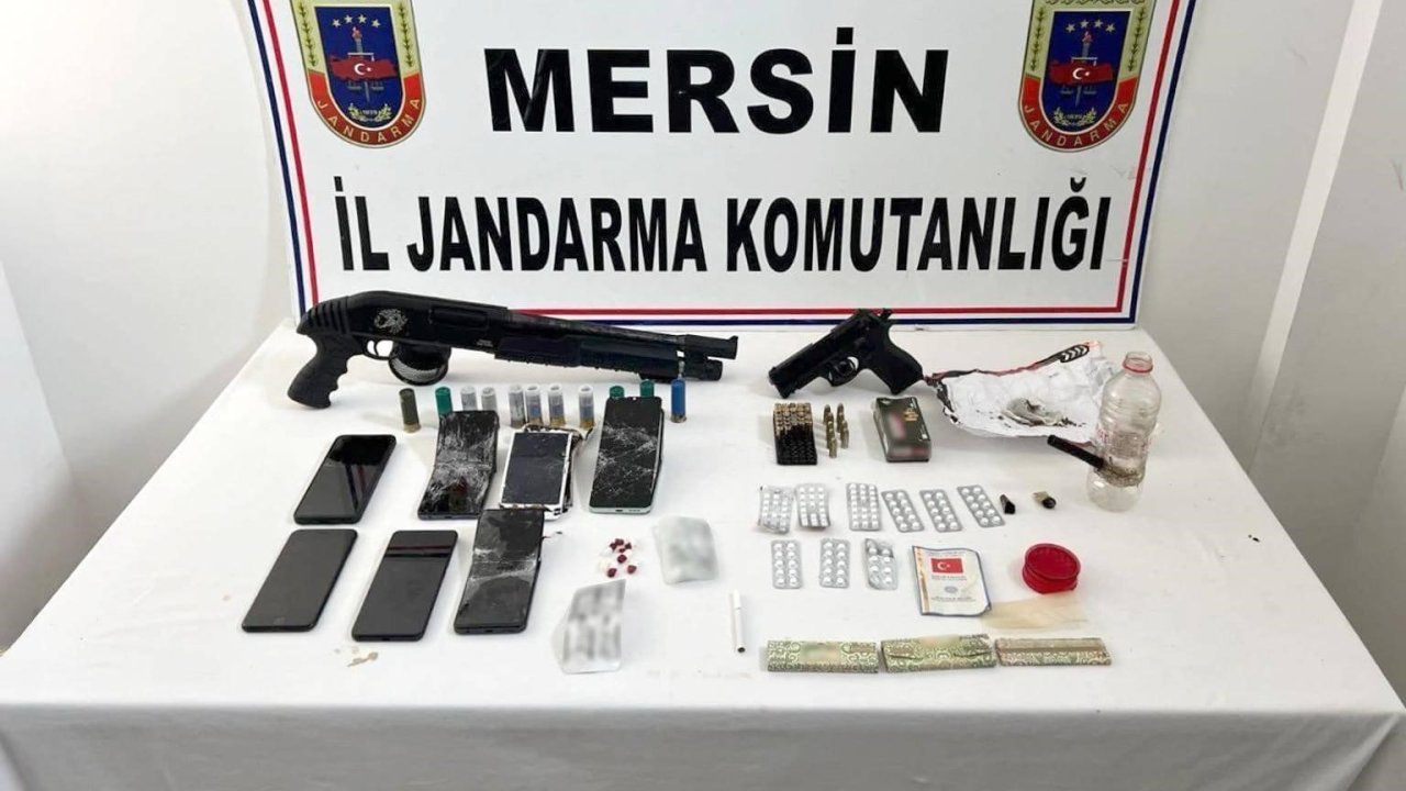 Mersin’in ilçelerinde 10 uyuşturucu taciri yakalandı