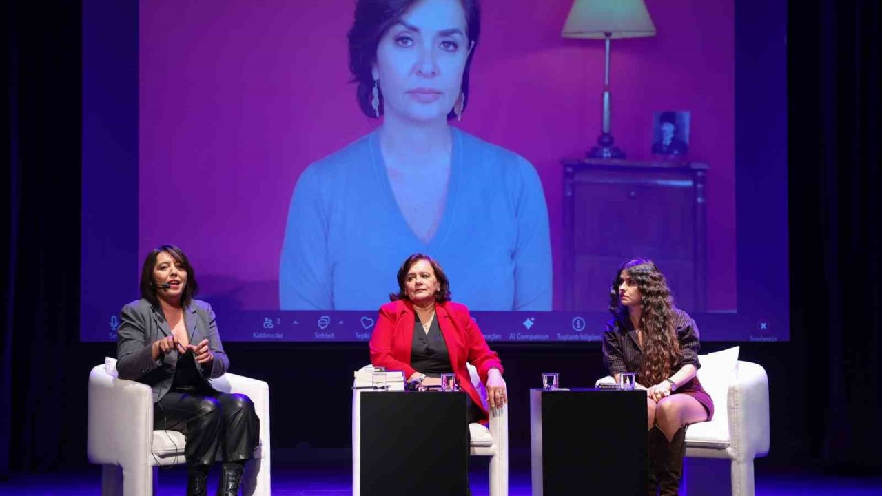 Kent söyleşilerinde söz kadın gazetecilerde