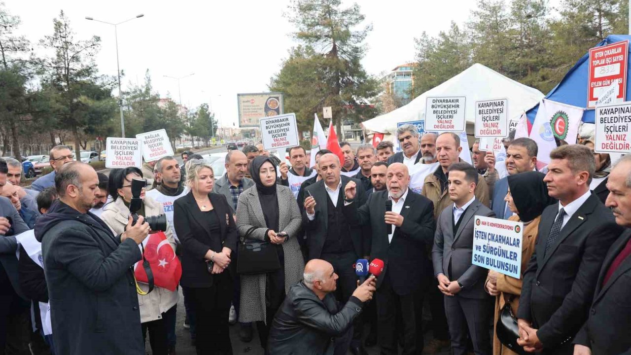HAK-İŞ Genel Başkanı Arslan, Diyarbakır anneleri ve DEM’li belediyelerin işten çıkardığı işçilerle görüştü