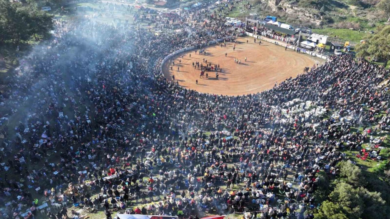 Binlerce güreş sever Pamucak Arena’da buluştu