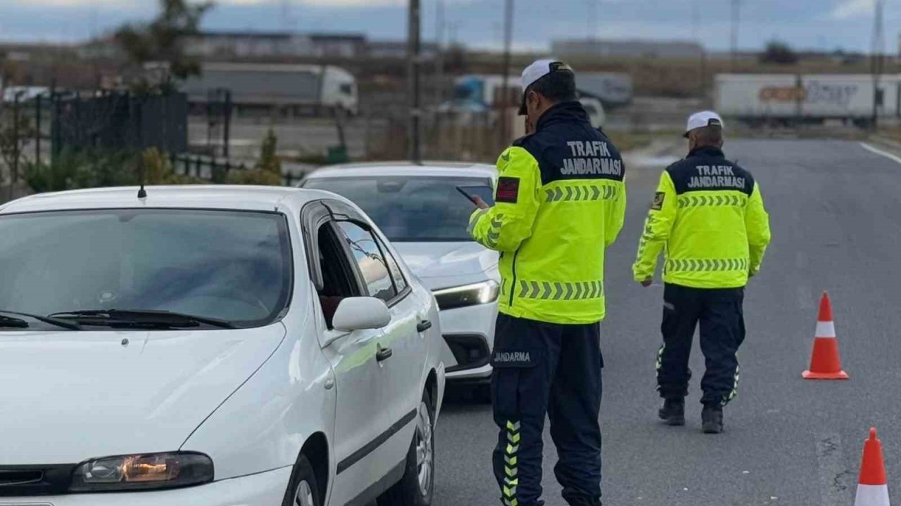 Tekirdağ’da 15 sürücüye 46 bin lira ceza uygulandı