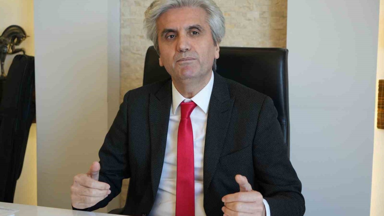 Ünlü estetikçiden gençlere ’yüz germe’ ameliyatları uyarısı: "40’lı yaşlardan sonra yapılmalı"