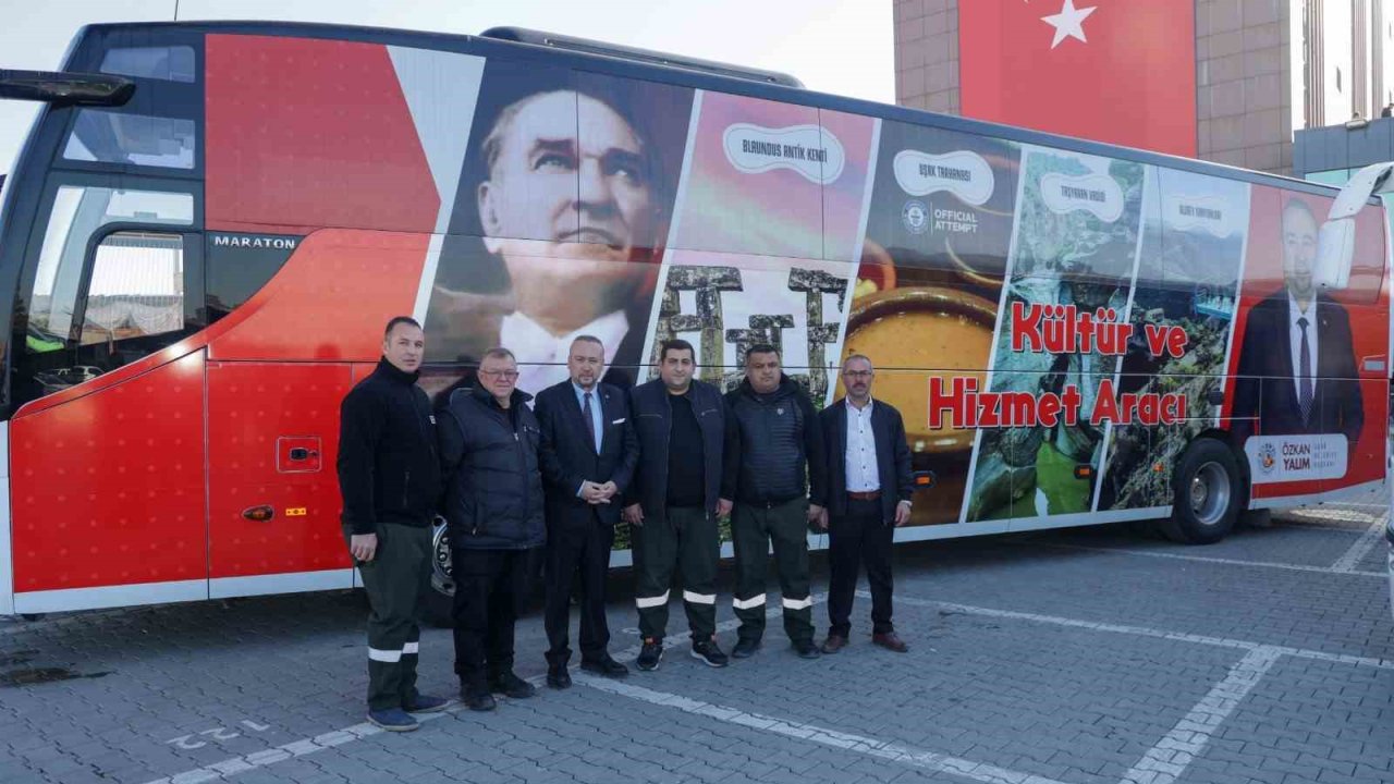 Başkan Yalım yeni araçları bizzat tanıtarak kültür turlarının müjdesini verdi