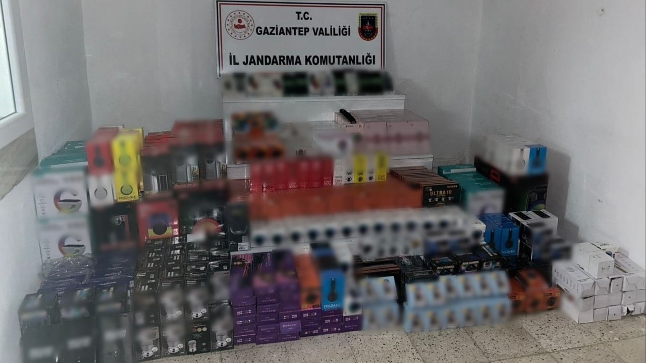 Gaziantep’te 3 milyon TL değerinde kaçak elektronik eşya ele geçirildi