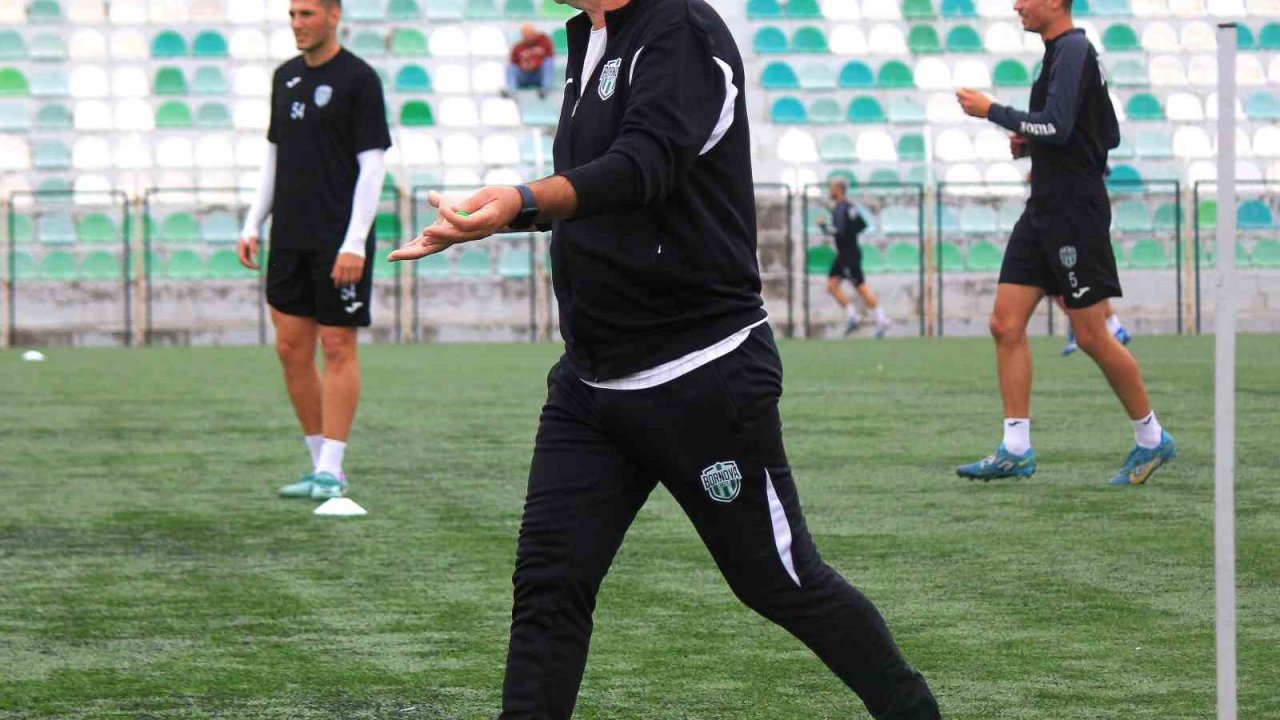 Bornova 1877’de Ercan Kılıç ile yollar ayrıldı