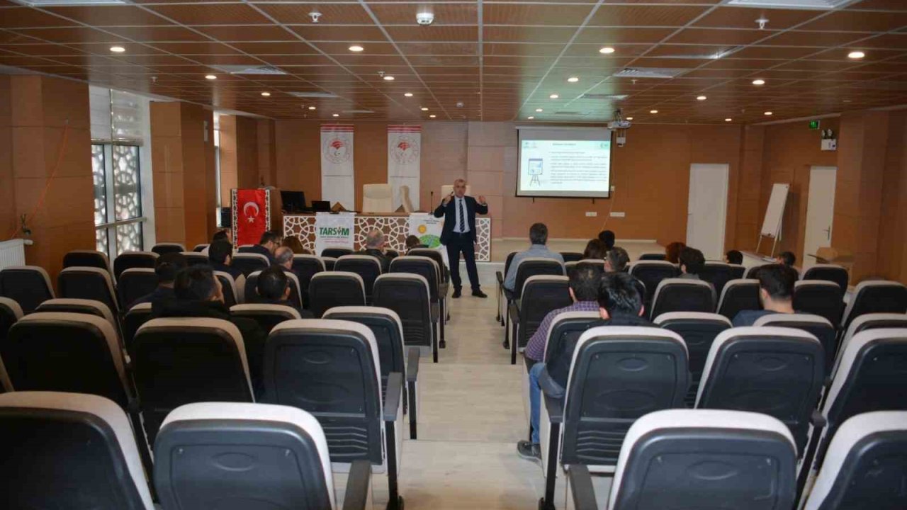 Kütahya İl ve İlçe Tarım Müdürlüğü personeli tarım sigortaları konusunda bilgilendirildi