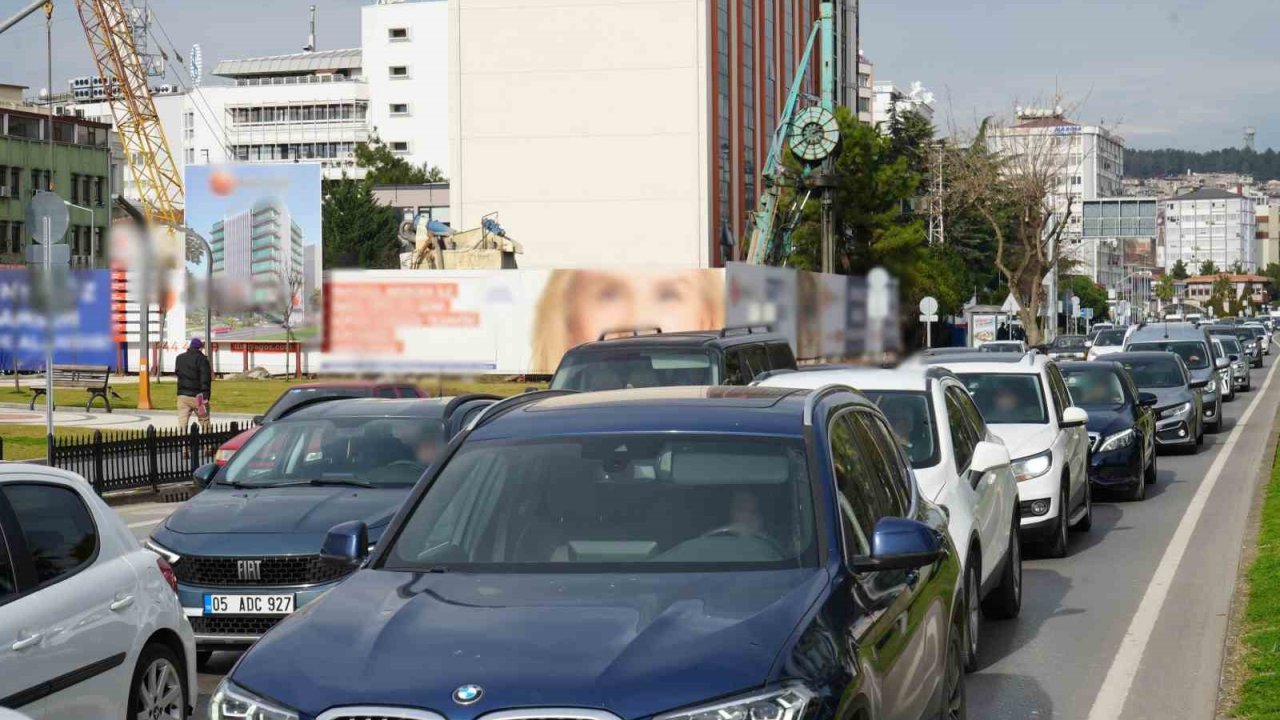 Samsun’da trafiğe kayıtlı motorlu taşıt sayısı yarım milyona yaklaştı