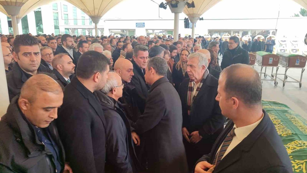 Bolu’daki yangında hayatını kaybeden Eray Bağcı son yolculuğuna uğurlandı