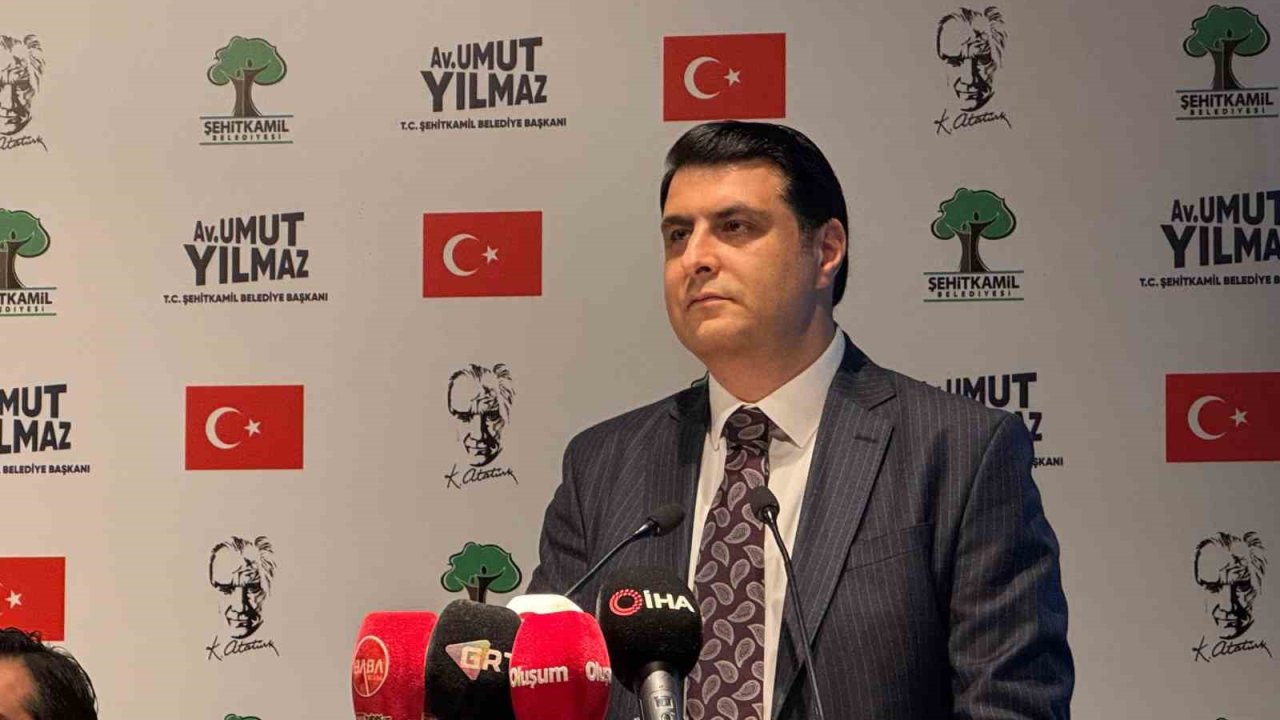 Yılmaz, hakkındaki iddialara yanıt vererek projeleri inceleme çağrısında bulundu