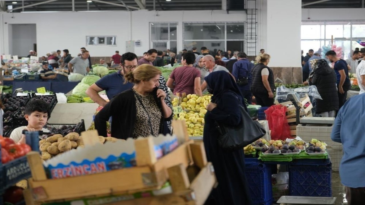 Tüketici güveni Ocak’ta yüzde 0,4 geriledi