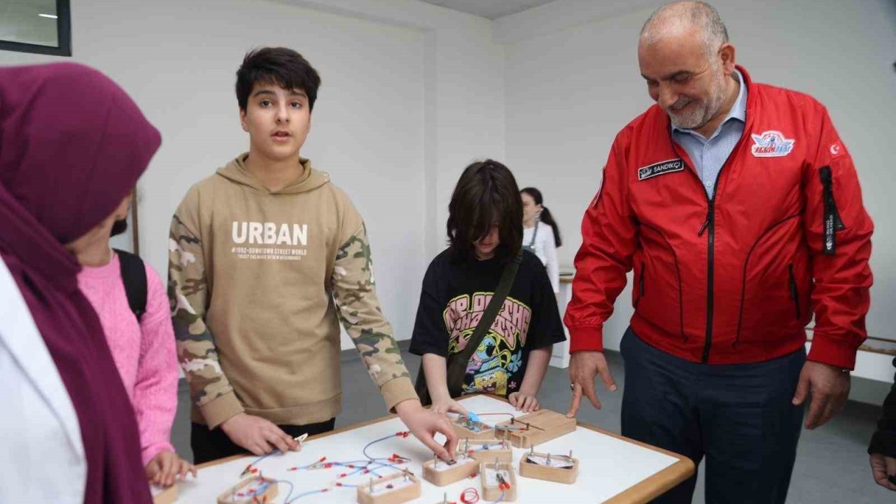 Canik’te bilim ve teknoloji dolu tatil