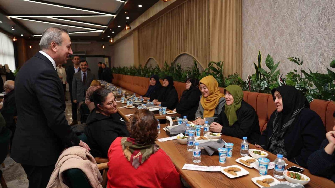 Sivas Belediyesi’nin destekleri başladı