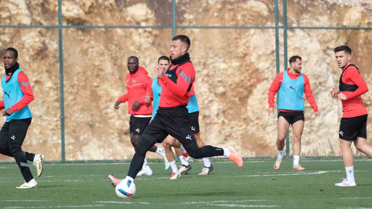 Atakaş Hatayspor, Kasımpaşa maçı hazırlıklarını sürdürdü