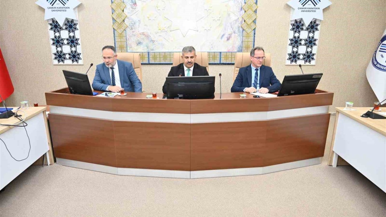 ÇAKÜ’de Dijital Dönüşüm, Yapay Zeka ve Veri Analitiği Koordinatörlüğü kuruldu