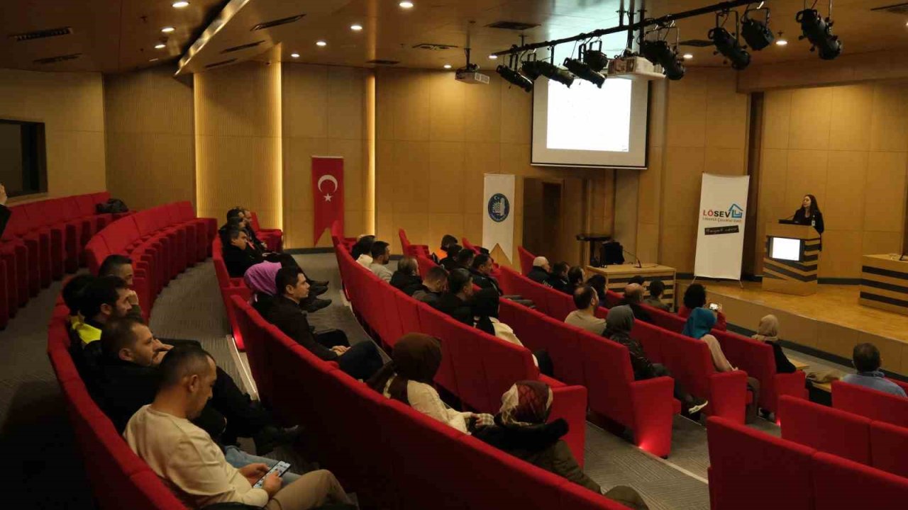 Çorum Belediyesi personellerine lösemi farkındalık semineri