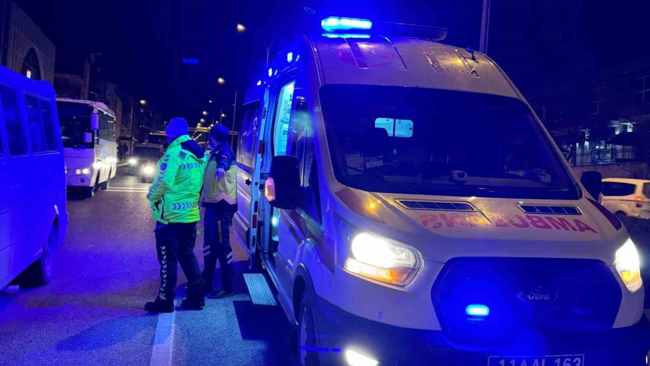 Bilecik’te otomobil ile motosiklet çarpıştı: 1 yaralı