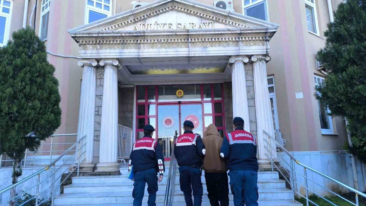 Didim’de 36 düzensiz göçmen yakalandı, 1 organizatör tutuklandı