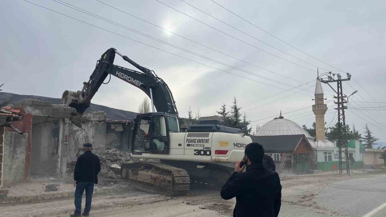 Özükavak Belediyesi yenileme çalışmalarına devam ediyor