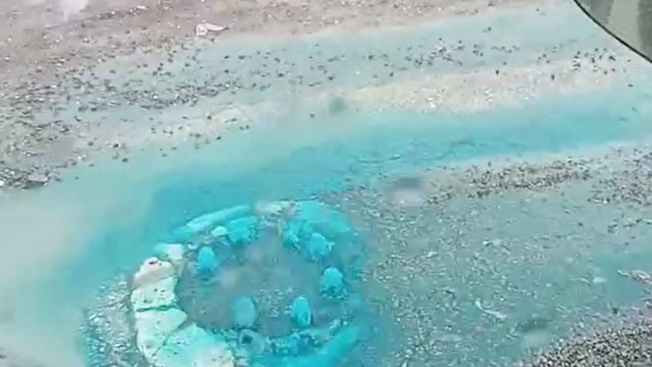 Yalova’da rögardan taşan mavi renkli su gıda boyası çıktı