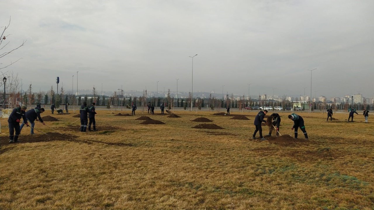 Türkiye’nin en büyük millet bahçesinde bahar hazırlıkları başladı